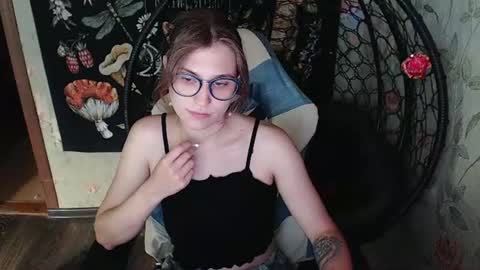 Lina online show from July 7, 10:52 am