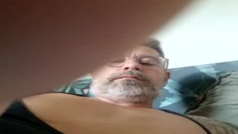 Snapshot of greg73000 chatting on August 4, 11:46 am KatiaEnFeu online show from August 4, 11:46 am
