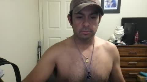 Snapshot of greg78652 chatting on December 16, 2:57 am greg78652 online show from December 16, 2:57 am