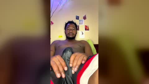 greggotinches online show from May 2, 5:23 am