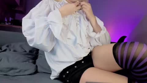 Greg-independent model online show from October 30, 9:15 pm