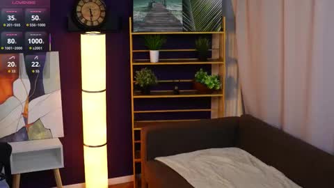 Snapshot of gregoryturnbo chatting on November 21, 5:28 am Ivy online show from November 21, 5:28 am