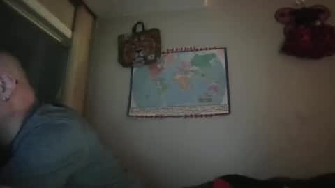 Snapshot of gregrev chatting on October 17, 1:09 am gregrev online show from October 17, 1:09 am