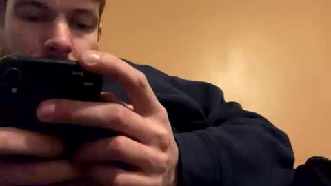 Snapshot of greyvan96 chatting on January 17, 3:22 am Perfectlyaveragesavage online show from January 17, 3:22 am