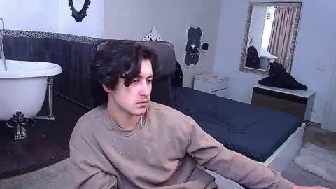 Snapshot of griffindane chatting on February 27, 7:52 am GriffinDane online show from February 27, 7:52 am