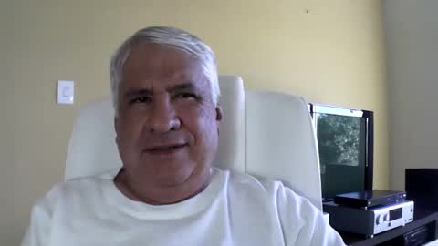 Snapshot of grisa01 chatting on April 26, 12:25 pm grisa01 online show from April 26, 12:25 pm