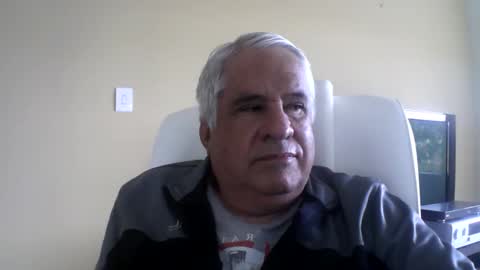 Snapshot of grisa01 chatting on May 18, 12:55 pm grisa01 online show from May 18, 12:55 pm