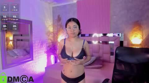 Snapshot of griselle_rousse chatting on October 18, 7:03 pm online show from October 18, 7:03 pm
