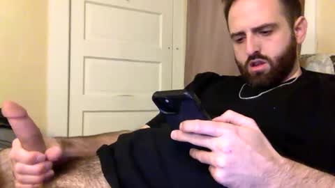 Snapshot of grobs123 chatting on December 30, 2:42 am grobs123 online show from December 30, 2:42 am