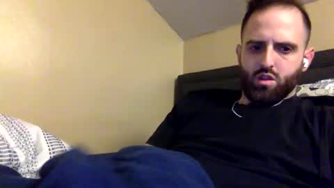 Snapshot of grobs123 chatting on February 5, 2:08 am grobs123 online show from February 5, 2:08 am