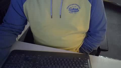 Snapshot of grooce_sub chatting on June 10, 10:08 pm Grooce online show from June 10, 10:08 pm