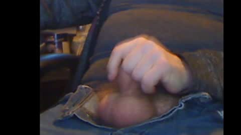 Snapshot of gruhahn chatting on October 28, 8:22 pm DankMess online show from October 28, 8:22 pm