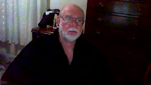 Gary online show from April 21, 1:42 am