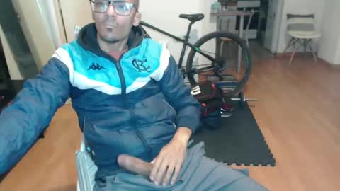 guachin_new online show from October 26, 11:27 am