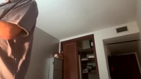 Snapshot of guardiannif_ chatting on January 25, 1:41 pm guardiannif_ online show from January 25, 1:41 pm