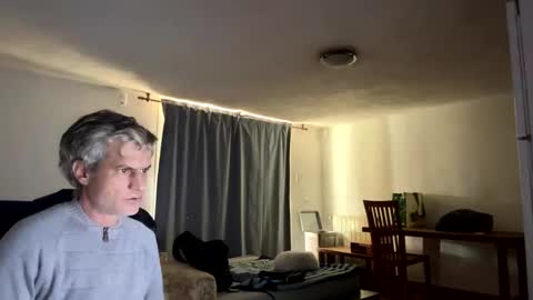 Snapshot of guardiannif_ chatting on February 7, 10:40 am guardiannif_ online show from February 7, 10:40 am