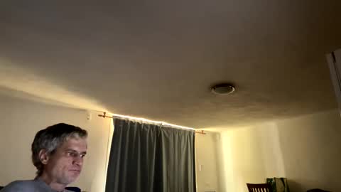 Snapshot of guardiannif_ chatting on February 7, 1:43 pm guardiannif_ online show from February 7, 1:43 pm