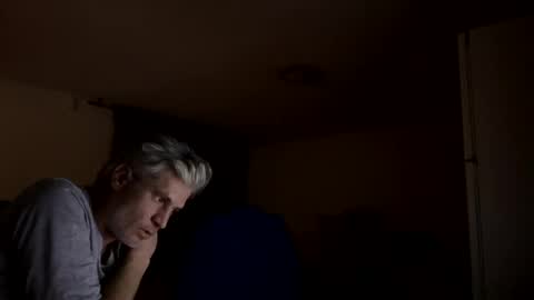 Snapshot of guardiannif_ chatting on February 11, 12:06 am guardiannif_ online show from February 11, 12:06 am