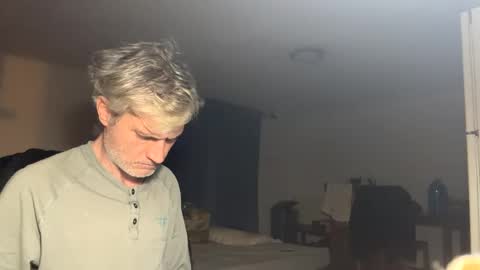 Snapshot of guardiannif_ chatting on February 17, 11:53 pm guardiannif_ online show from February 17, 11:53 pm