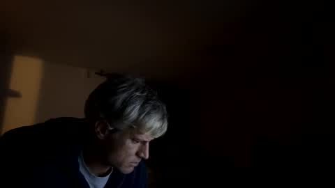 Snapshot of guardiannif_ chatting on February 18, 9:31 pm guardiannif_ online show from February 18, 9:31 pm