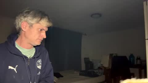 Snapshot of guardiannif_ chatting on February 19, 9:25 pm guardiannif_ online show from February 19, 9:25 pm