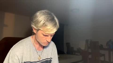 Snapshot of guardiannif_ chatting on February 22, 9:48 pm guardiannif_ online show from February 22, 9:48 pm