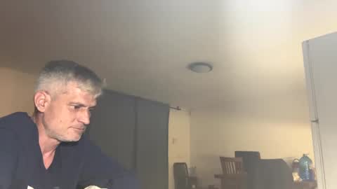 Snapshot of guardiannif_ chatting on February 27, 9:36 pm guardiannif_ online show from February 27, 9:36 pm