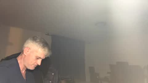 Snapshot of guardiannif_ chatting on February 28, 1:05 am guardiannif_ online show from February 28, 1:05 am