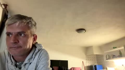 Snapshot of guardiannif_ chatting on March 10, 6:45 pm guardiannif_ online show from March 10, 6:45 pm