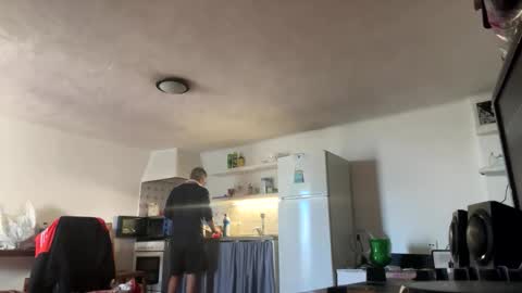 Snapshot of guardiannif_ chatting on January 6, 9:24 am guardiannif_ online show from January 6, 9:24 am