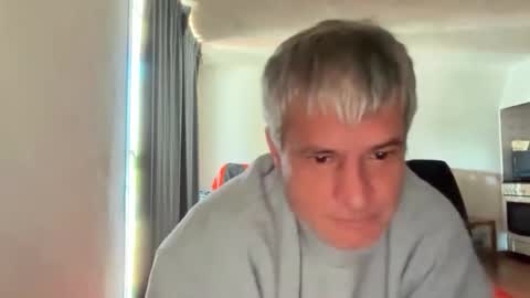 Snapshot of guardiannif_ chatting on January 10, 11:12 am guardiannif_ online show from January 10, 11:12 am