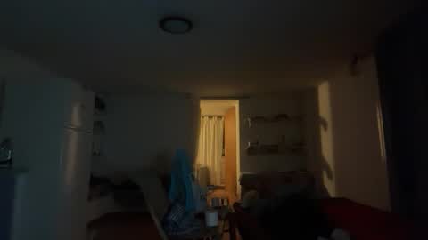 guardiannif_ online show from February 21, 12:44 am