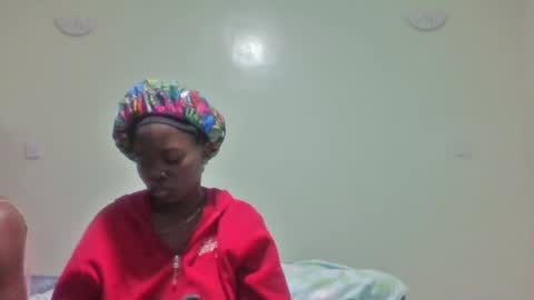 Snapshot of gud_lunah1 chatting on June 18, 8:36 am gud_lunah1 online show from June 18, 8:36 am