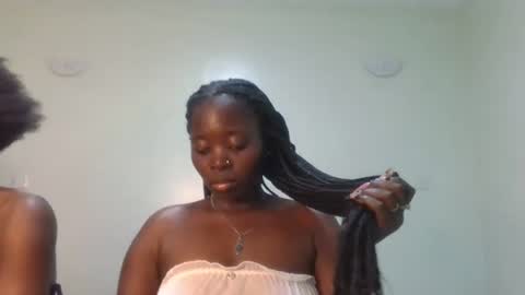 Snapshot of gud_lunah1 chatting on June 25, 10:53 am gud_lunah1 online show from June 25, 10:53 am