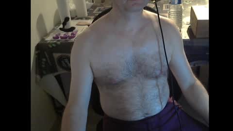 Snapshot of guess91 chatting on November 1, 10:01 pm Guess91 online show from November 1, 10:01 pm