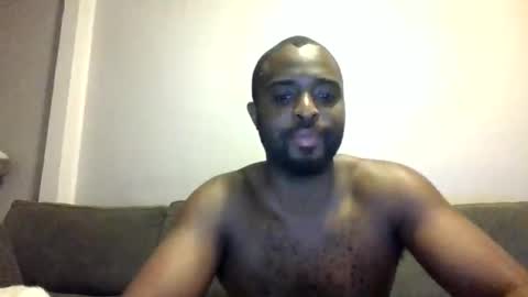 Snapshot of guessssmymiddlename chatting on May 24, 1:32 am guessssmymiddlename online show from May 24, 1:32 am