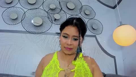 GuiaAnderson online show from April 11, 3:00 am