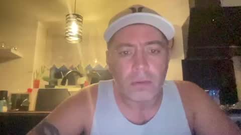 guil0 online show from October 17, 9:34 am