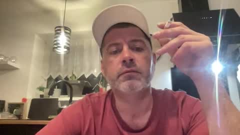 guil0 online show from November 1, 9:39 pm