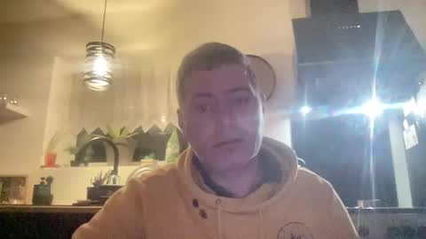 guil0 online show from February 21, 8:59 am