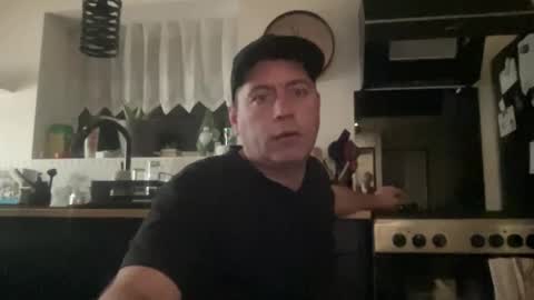 guil0 online show from March 26, 7:58 am