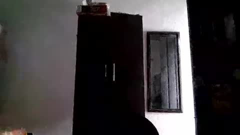 Snapshot of guillo250 chatting on May 18, 7:31 pm guillo250 online show from May 18, 7:31 pm