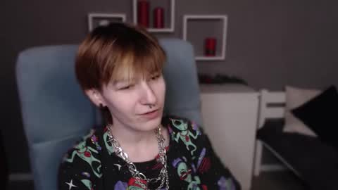 guitarandangell online show from March 13, 5:58 am