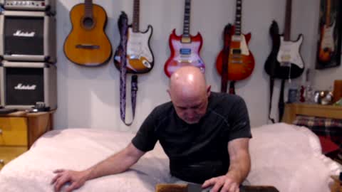 Snapshot of guitarsexgod chatting on January 28, 1:16 pm Mario online show from January 28, 1:16 pm