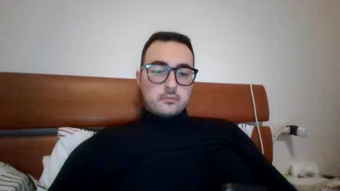 Snapshot of gullit93 chatting on February 22, 4:05 pm gullit93 online show from February 22, 4:05 pm