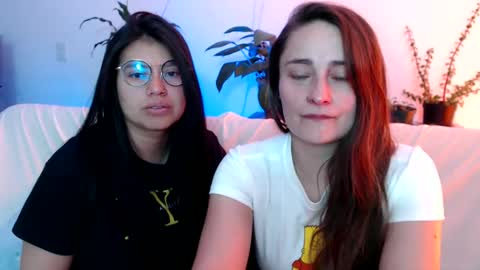 Vane blonde and Hazell black hair online show from February 17, 7:10 pm