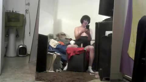 Snapshot of gurlydiesel chatting on May 10, 12:54 pm gurlydiesel online show from May 10, 12:54 pm