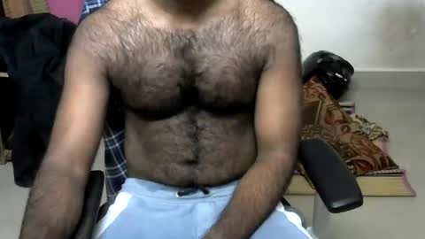 guru95497 online show from June 1, 11:39 pm