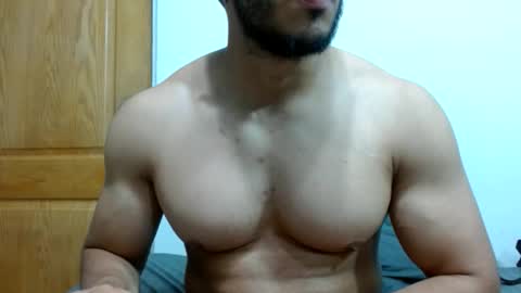 holl latino online show from October 7, 1:58 am