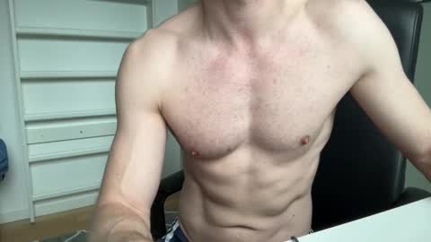 Snapshot of guyfromfinland1981 chatting on March 11, 8:20 am NaughtyFitHusband online show from March 11, 8:20 am